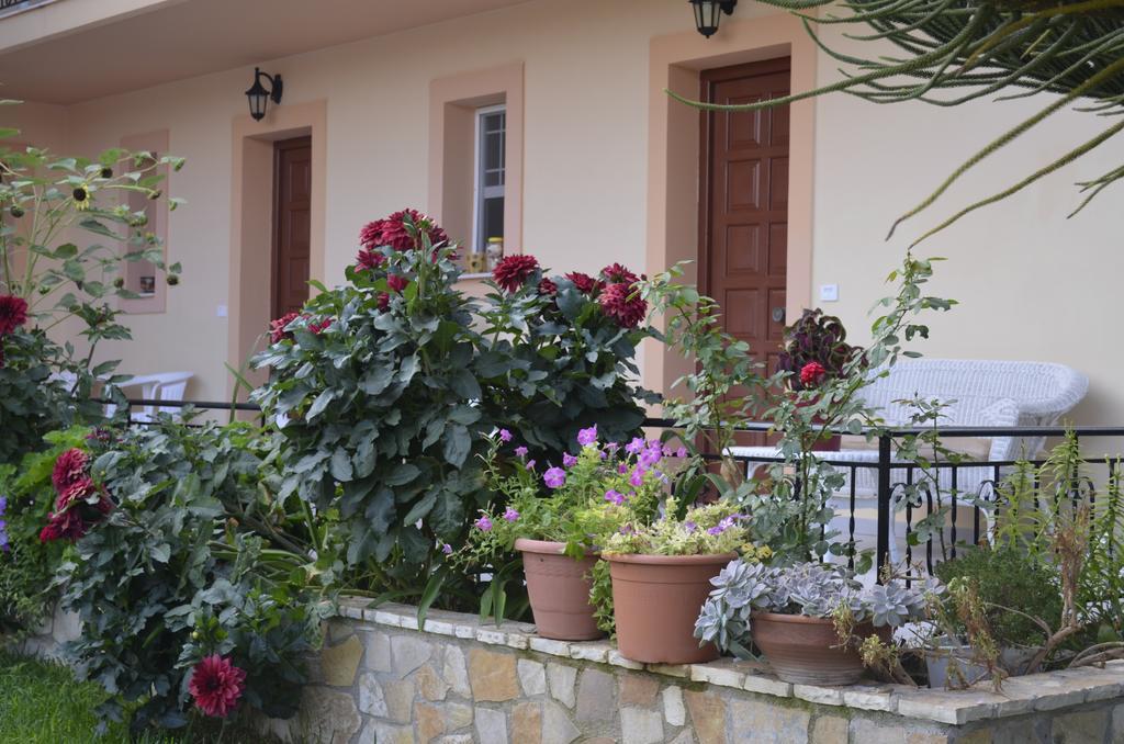 Lefki Studios Lakíthra Exterior photo