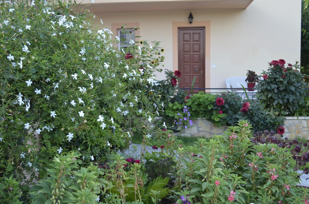 Lefki Studios Lakíthra Exterior photo